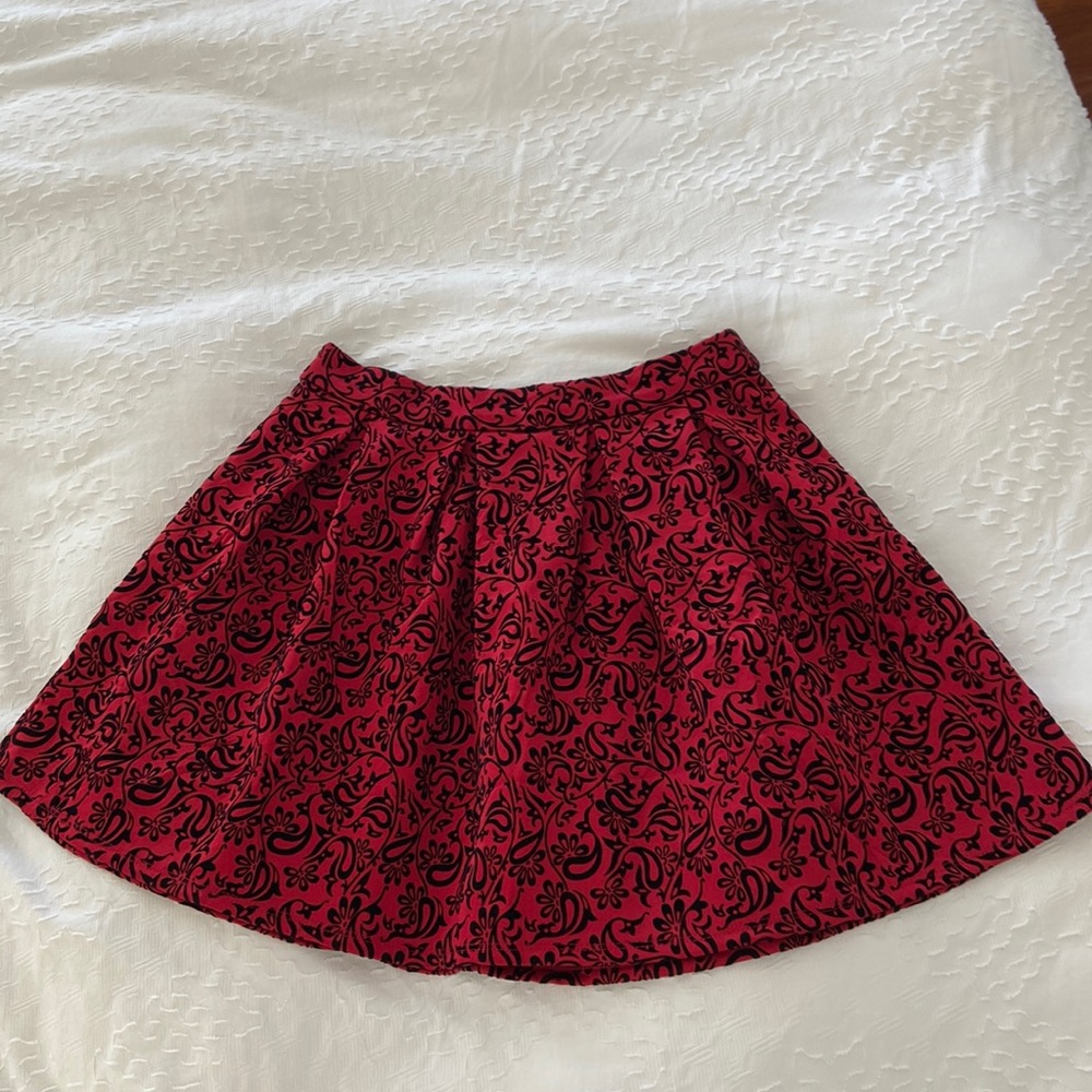 Forever 21 Red and Black Skirt